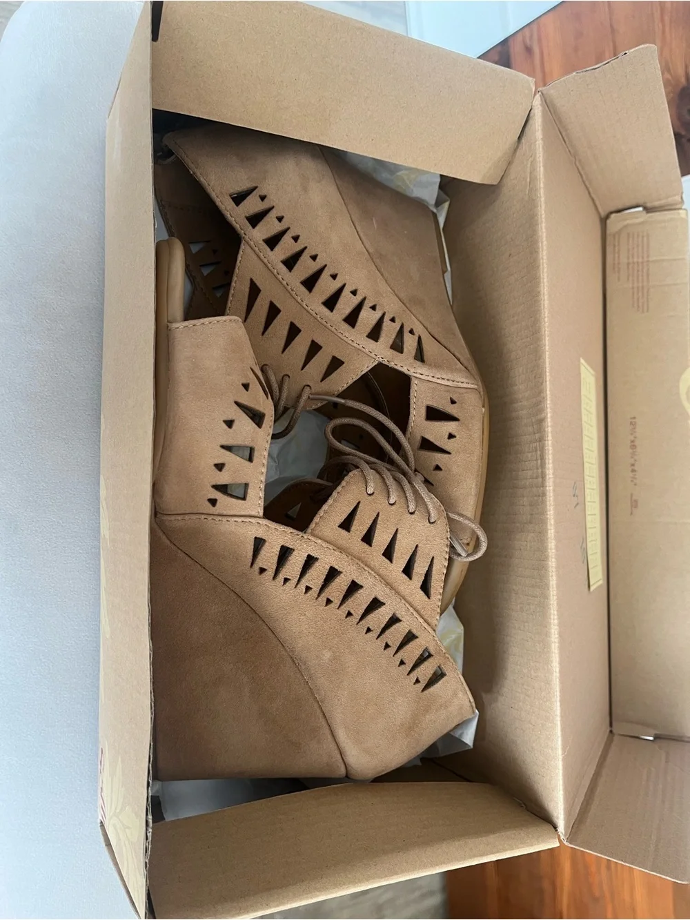 Sofft Yardley Nude Suede-Like Lace-Up Wedge Sandals EUC - Picture 9 of 10